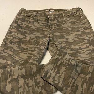 Ana- Camo skinny jeans 22w